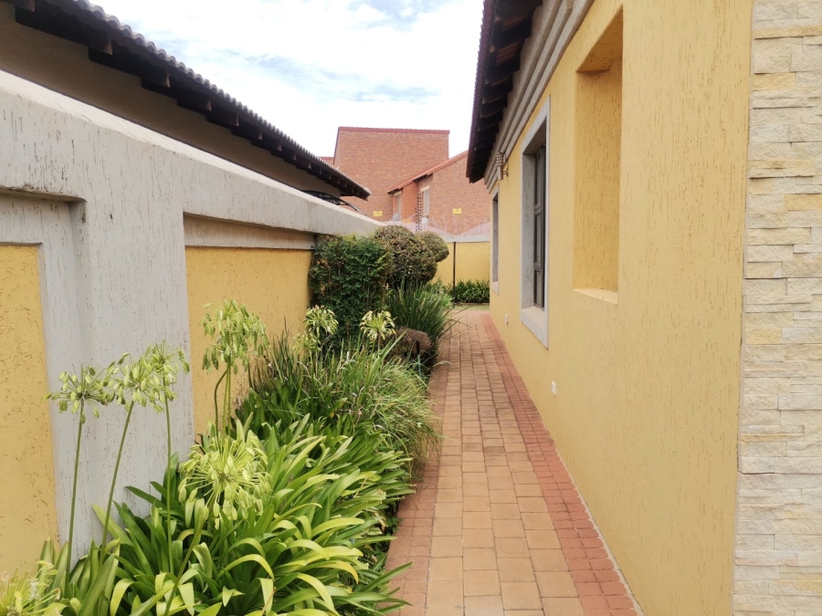 3 Bedroom Property for Sale in The Orchards Gauteng