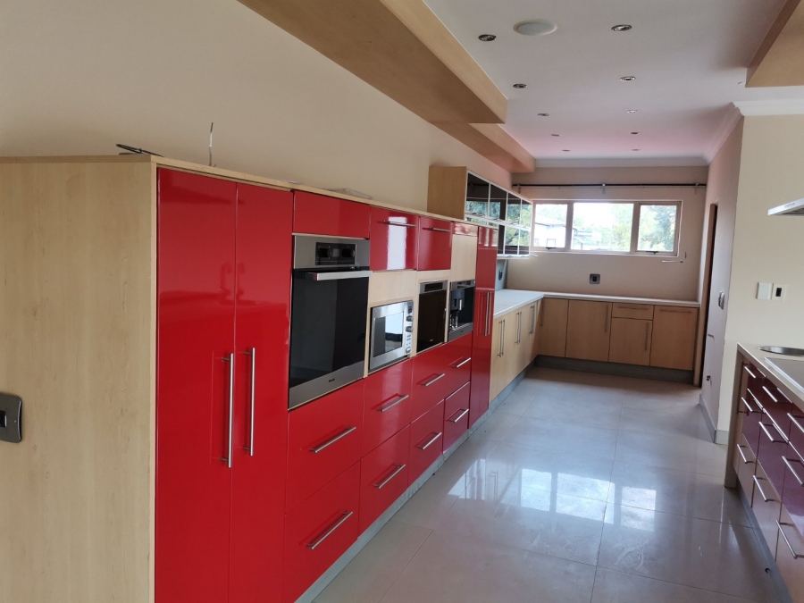 5 Bedroom Property for Sale in Theresa Park Gauteng