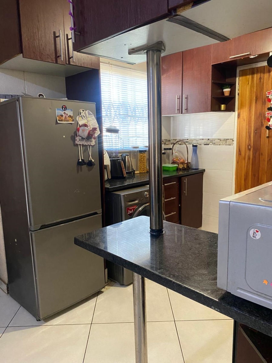  Bedroom Property for Sale in Rosslyn Gauteng