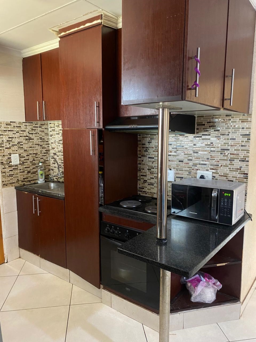  Bedroom Property for Sale in Rosslyn Gauteng