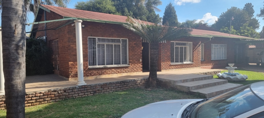 To Let 4 Bedroom Property for Rent in Claremont Gauteng