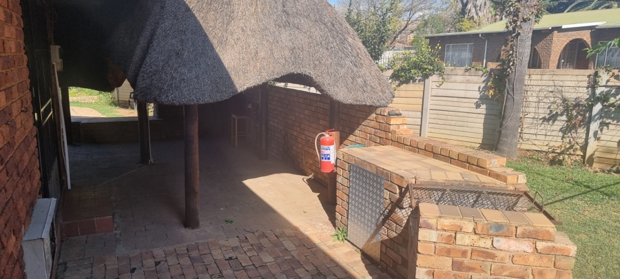 To Let 4 Bedroom Property for Rent in Claremont Gauteng