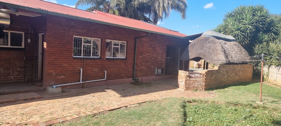 To Let 4 Bedroom Property for Rent in Claremont Gauteng