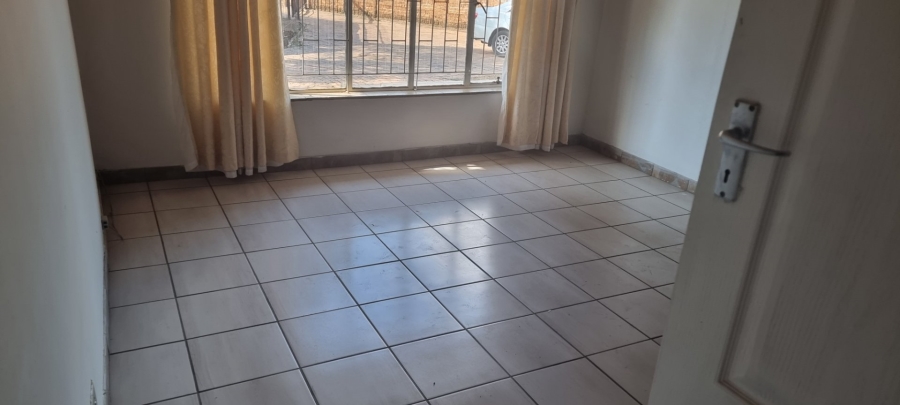 To Let 4 Bedroom Property for Rent in Claremont Gauteng
