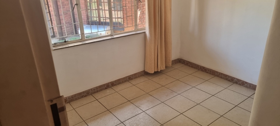 To Let 4 Bedroom Property for Rent in Claremont Gauteng
