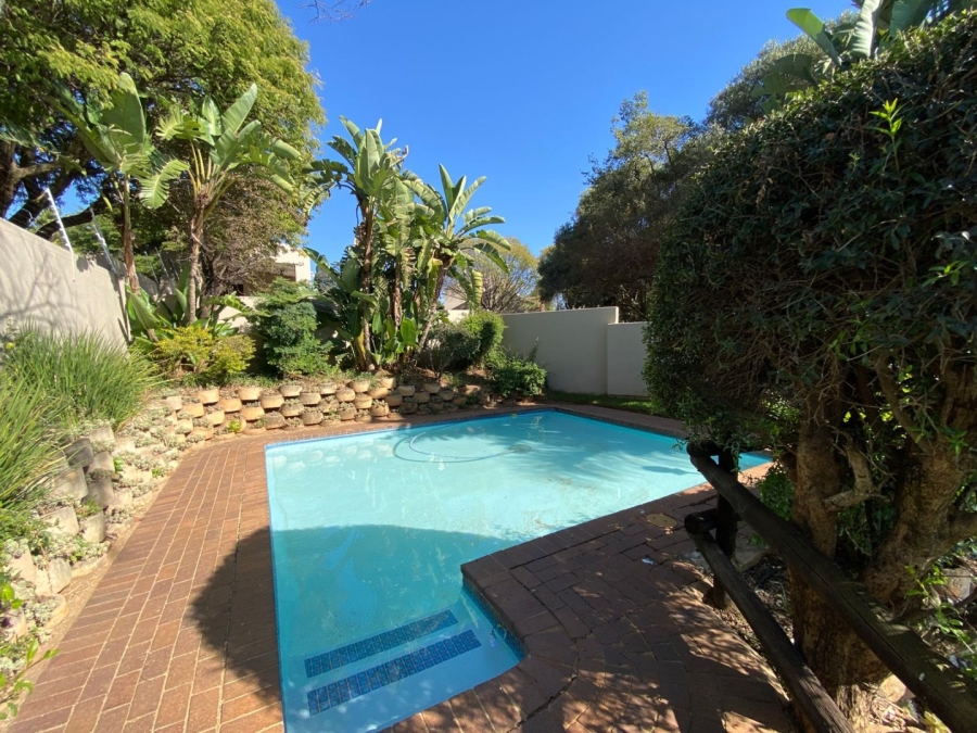 2 Bedroom Property for Sale in Sonneglans Gauteng