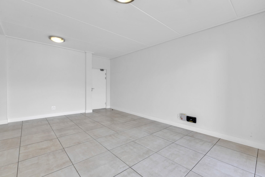 To Let 3 Bedroom Property for Rent in The Polofields Gauteng