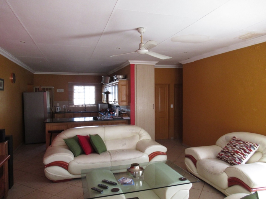 3 Bedroom Property for Sale in Cultura Park Gauteng