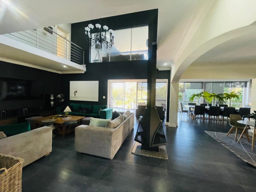 4 Bedroom Property for Sale in Woodhill Estate Gauteng