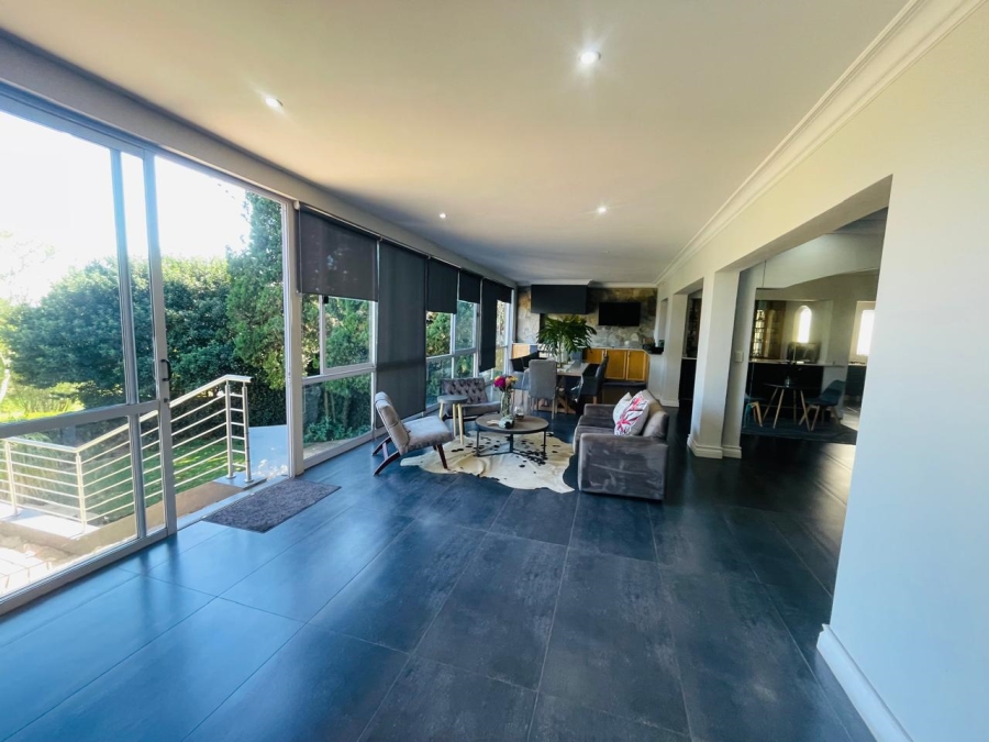 4 Bedroom Property for Sale in Woodhill Estate Gauteng