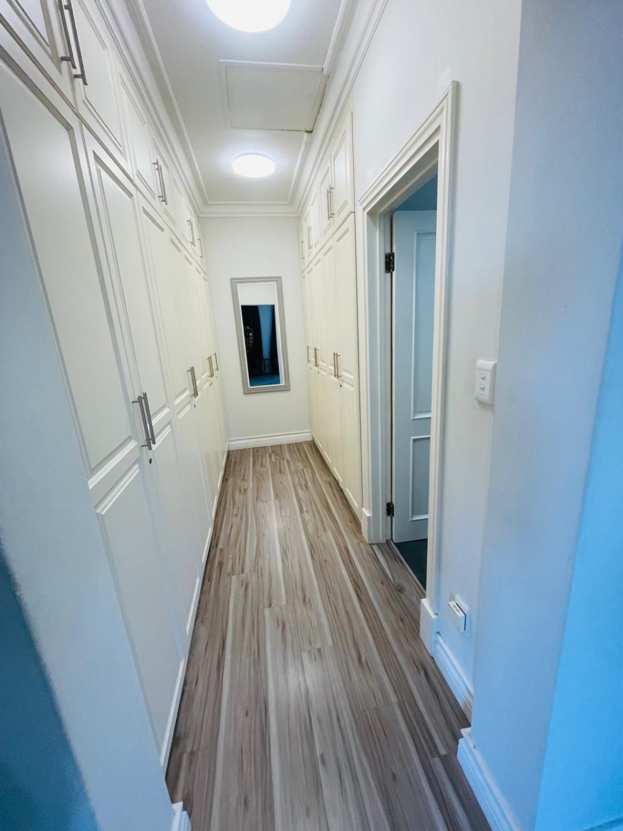 4 Bedroom Property for Sale in Woodhill Estate Gauteng
