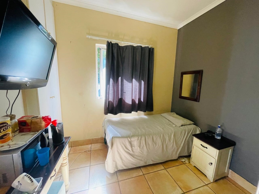 4 Bedroom Property for Sale in Woodhill Estate Gauteng