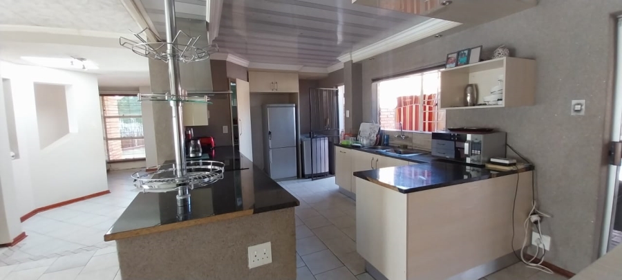 4 Bedroom Property for Sale in The Orchards Gauteng
