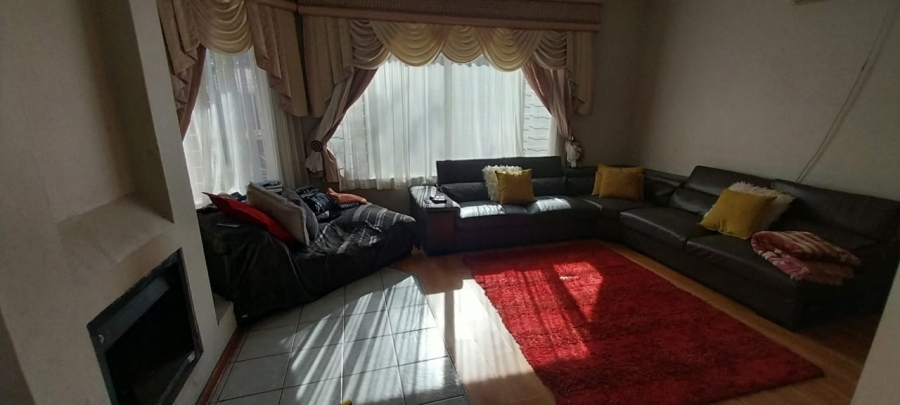 4 Bedroom Property for Sale in The Orchards Gauteng