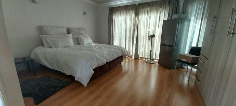 4 Bedroom Property for Sale in The Orchards Gauteng