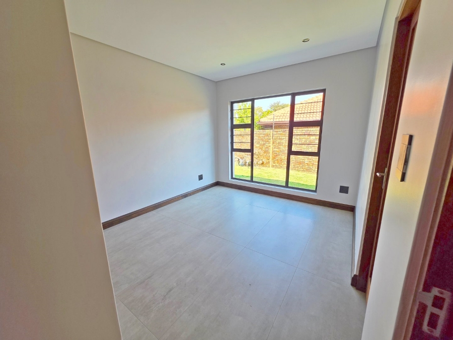 4 Bedroom Property for Sale in Sunward Park Gauteng