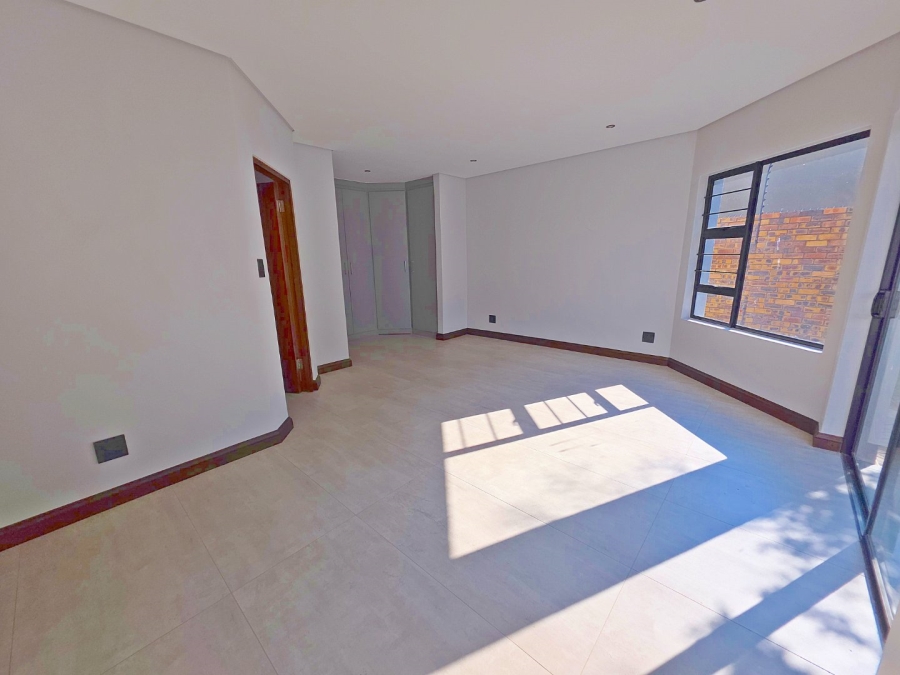 4 Bedroom Property for Sale in Sunward Park Gauteng