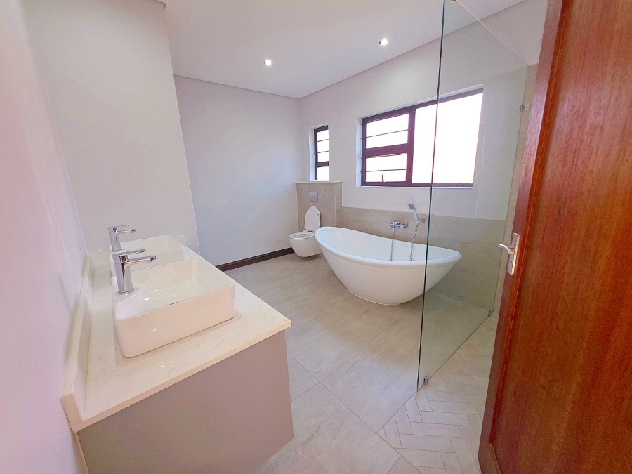 4 Bedroom Property for Sale in Sunward Park Gauteng