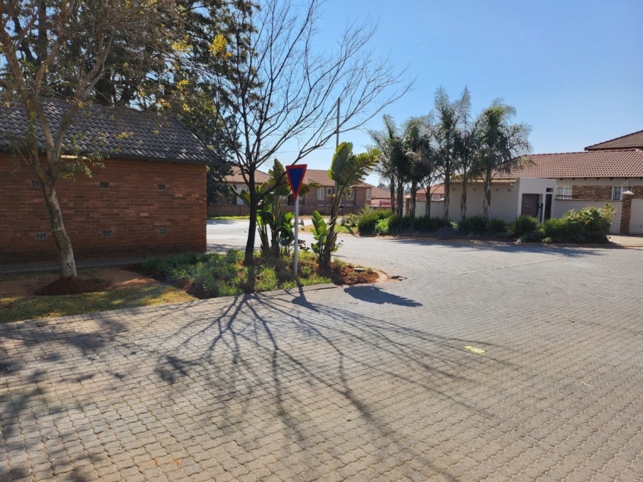 To Let 3 Bedroom Property for Rent in Terenure Gauteng