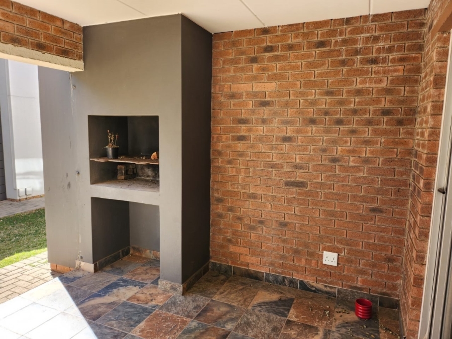 To Let 3 Bedroom Property for Rent in Terenure Gauteng