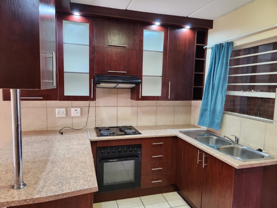 To Let 3 Bedroom Property for Rent in Terenure Gauteng