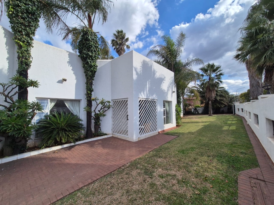 4 Bedroom Property for Sale in Vanderbijlpark SE 3 Gauteng