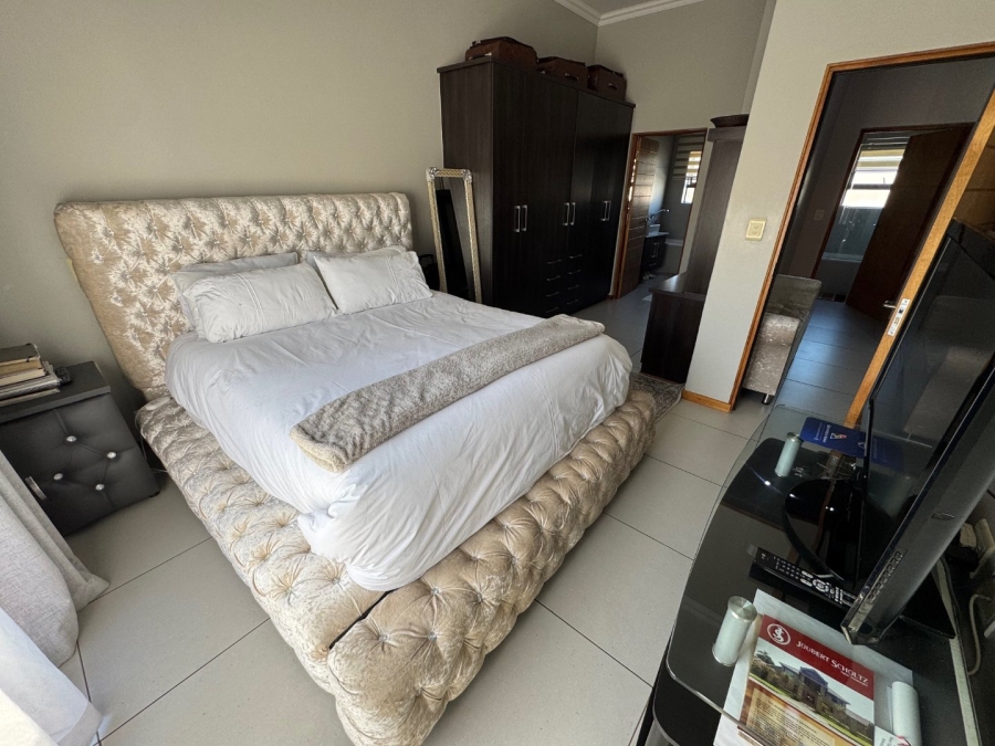 3 Bedroom Property for Sale in Glen Marais Gauteng