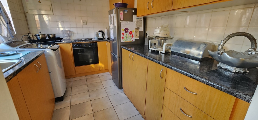 3 Bedroom Property for Sale in Eldoraigne Gauteng