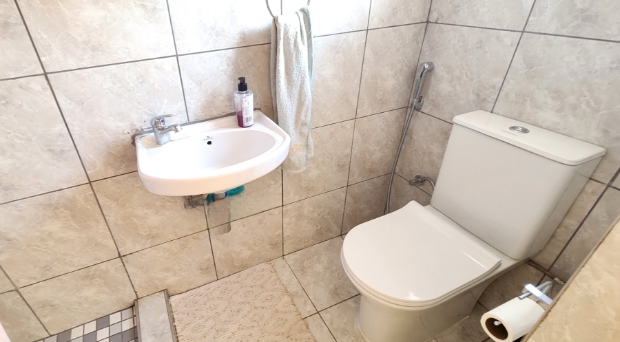 3 Bedroom Property for Sale in Eldoraigne Gauteng