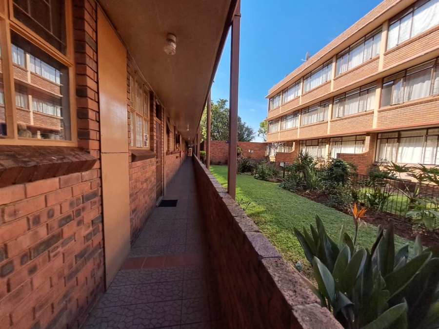 2 Bedroom Property for Sale in Pretoria North Gauteng