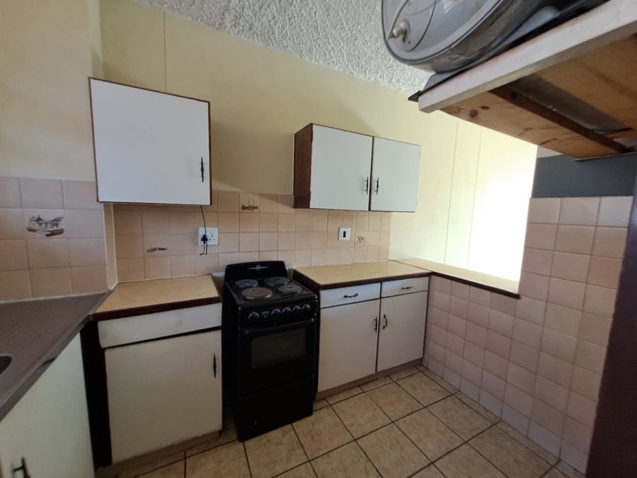 2 Bedroom Property for Sale in Pretoria North Gauteng