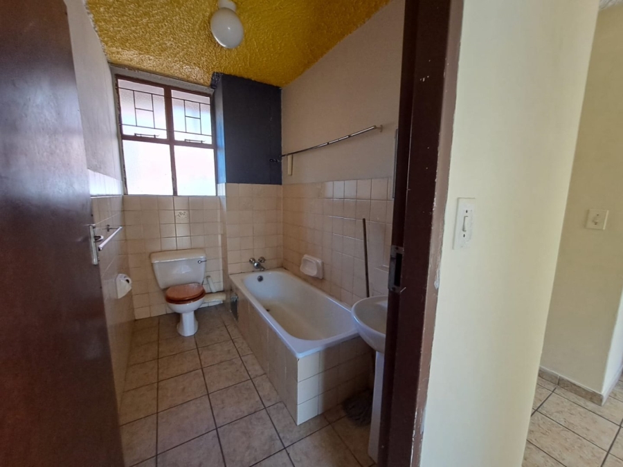 2 Bedroom Property for Sale in Pretoria North Gauteng