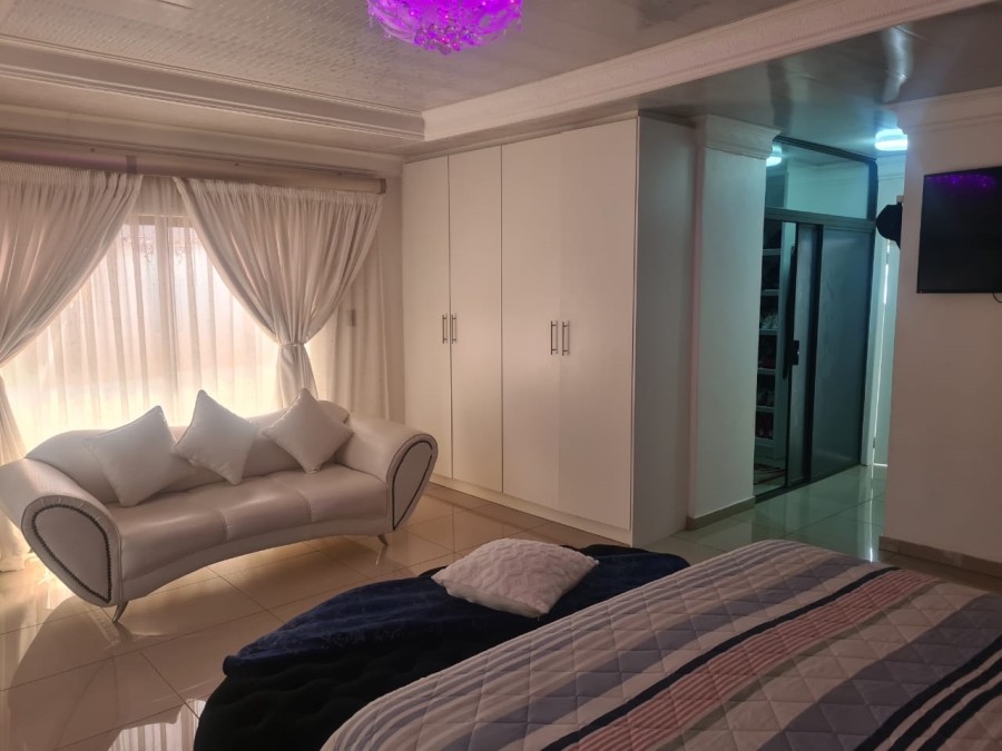 4 Bedroom Property for Sale in Theresa Park Gauteng