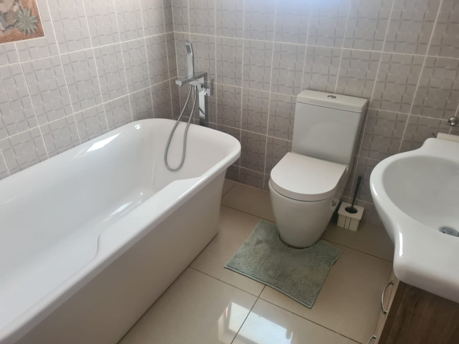 4 Bedroom Property for Sale in Theresa Park Gauteng