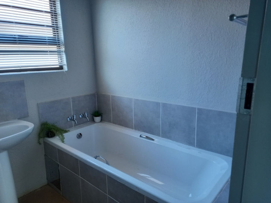 3 Bedroom Property for Sale in Soshanguve VV Gauteng