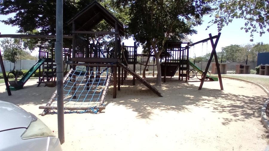 2 Bedroom Property for Sale in Chartwell Gauteng