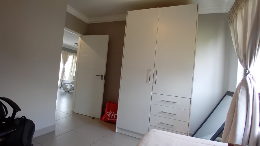 2 Bedroom Property for Sale in Chartwell Gauteng