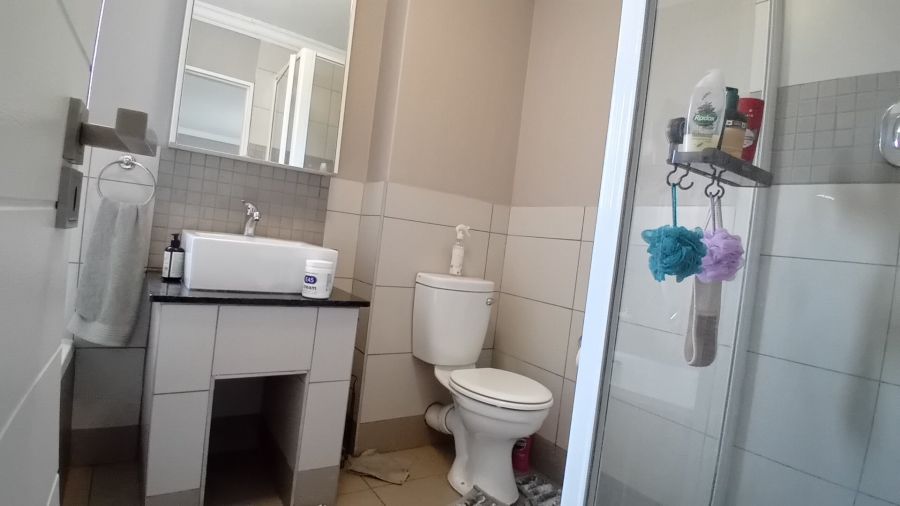 2 Bedroom Property for Sale in Chartwell Gauteng