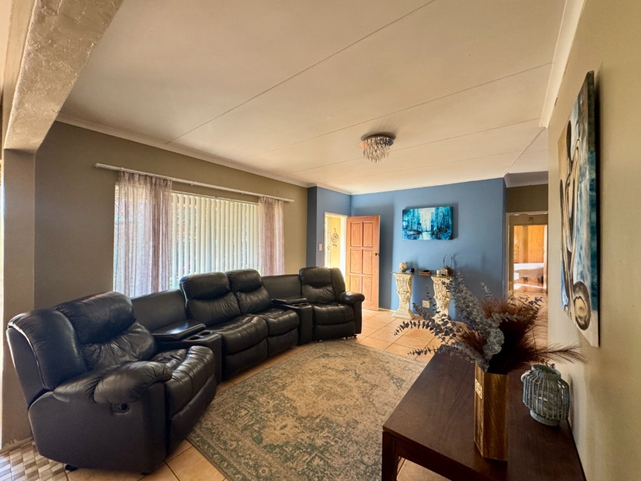 3 Bedroom Property for Sale in Pierre Van Ryneveld Gauteng