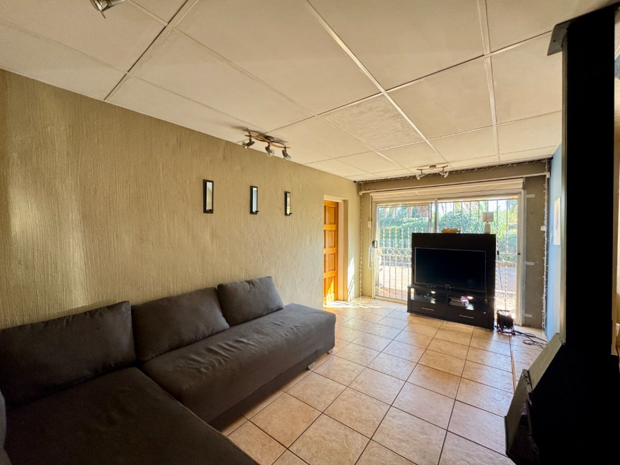 3 Bedroom Property for Sale in Pierre Van Ryneveld Gauteng