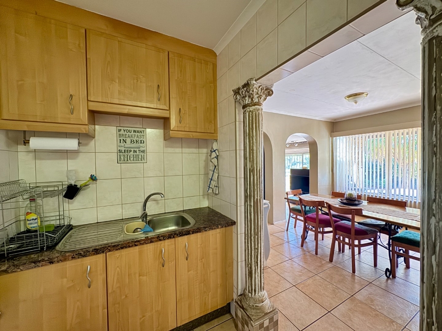 3 Bedroom Property for Sale in Pierre Van Ryneveld Gauteng