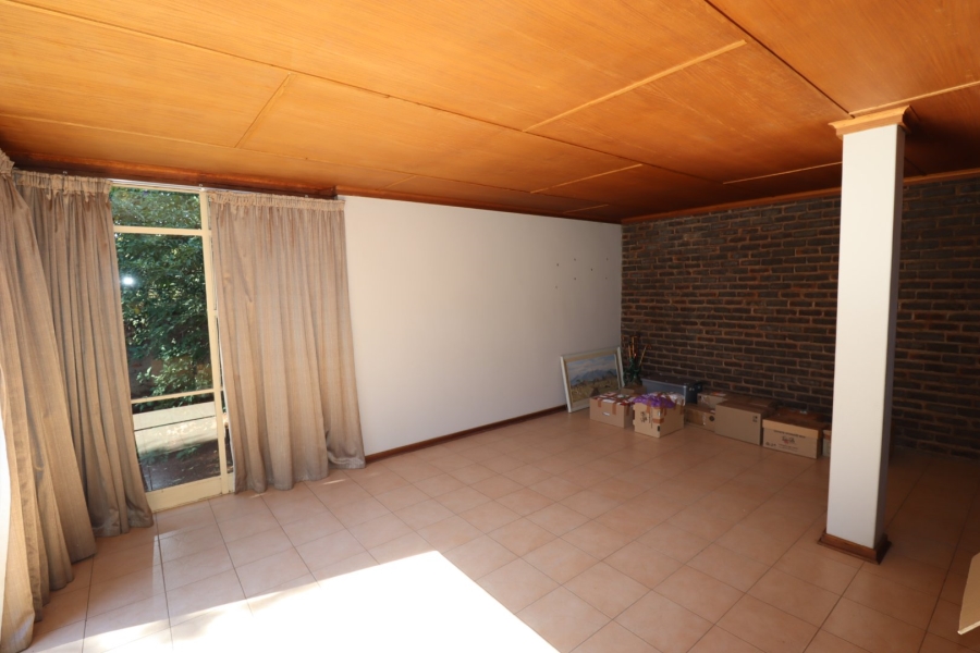4 Bedroom Property for Sale in Wingate Park Gauteng
