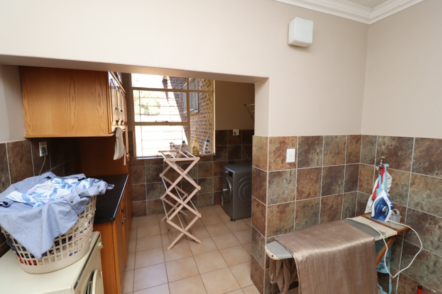 4 Bedroom Property for Sale in Wingate Park Gauteng