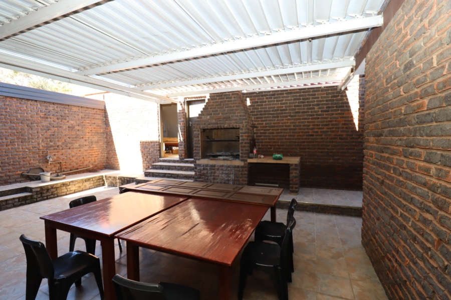4 Bedroom Property for Sale in Wingate Park Gauteng