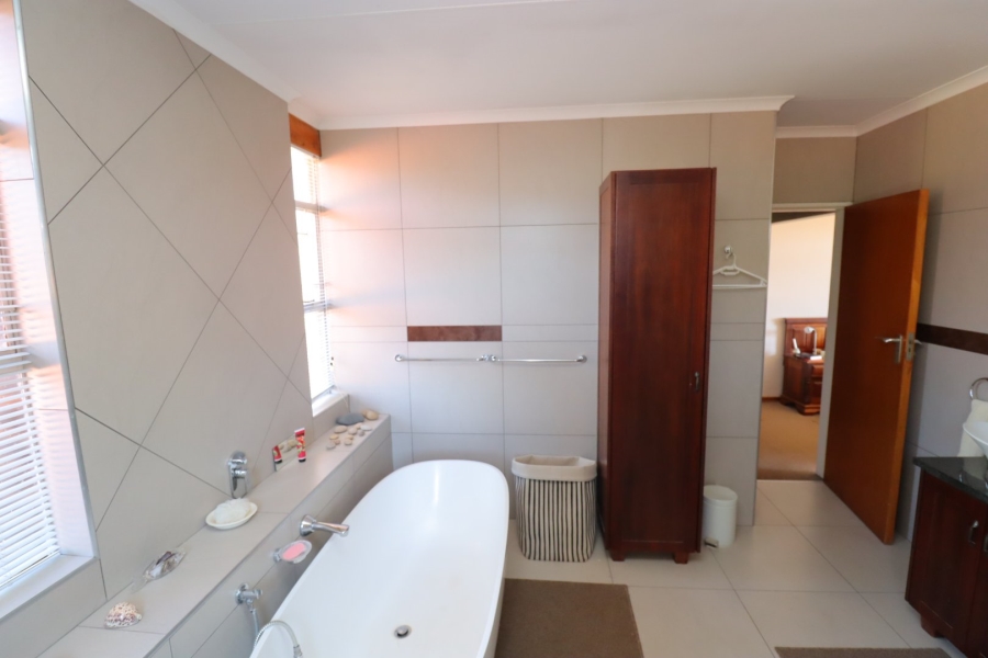 4 Bedroom Property for Sale in Wingate Park Gauteng