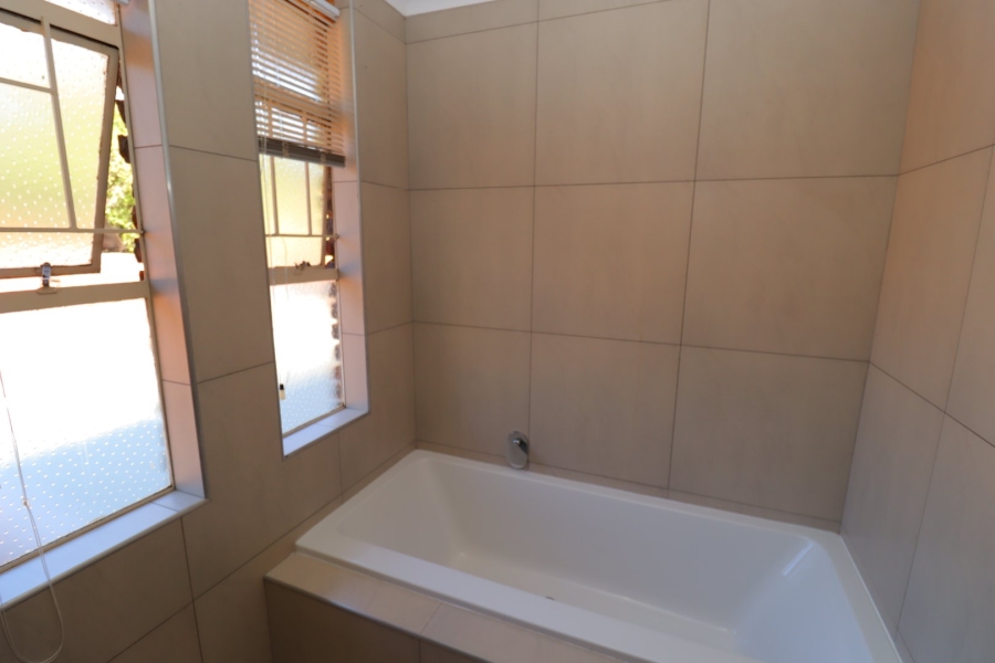 4 Bedroom Property for Sale in Wingate Park Gauteng