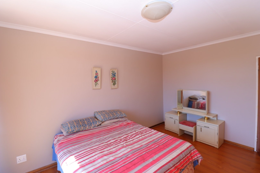 4 Bedroom Property for Sale in Wingate Park Gauteng