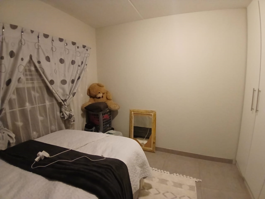 3 Bedroom Property for Sale in Die Hoewes Gauteng