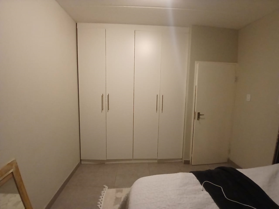 3 Bedroom Property for Sale in Die Hoewes Gauteng