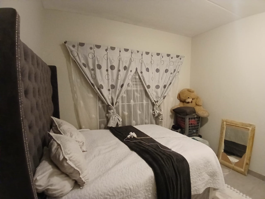 3 Bedroom Property for Sale in Die Hoewes Gauteng